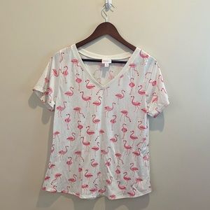LuLaRoe Christy v-neck tee- Womens sz. M (10-12) EUC Flamingo print